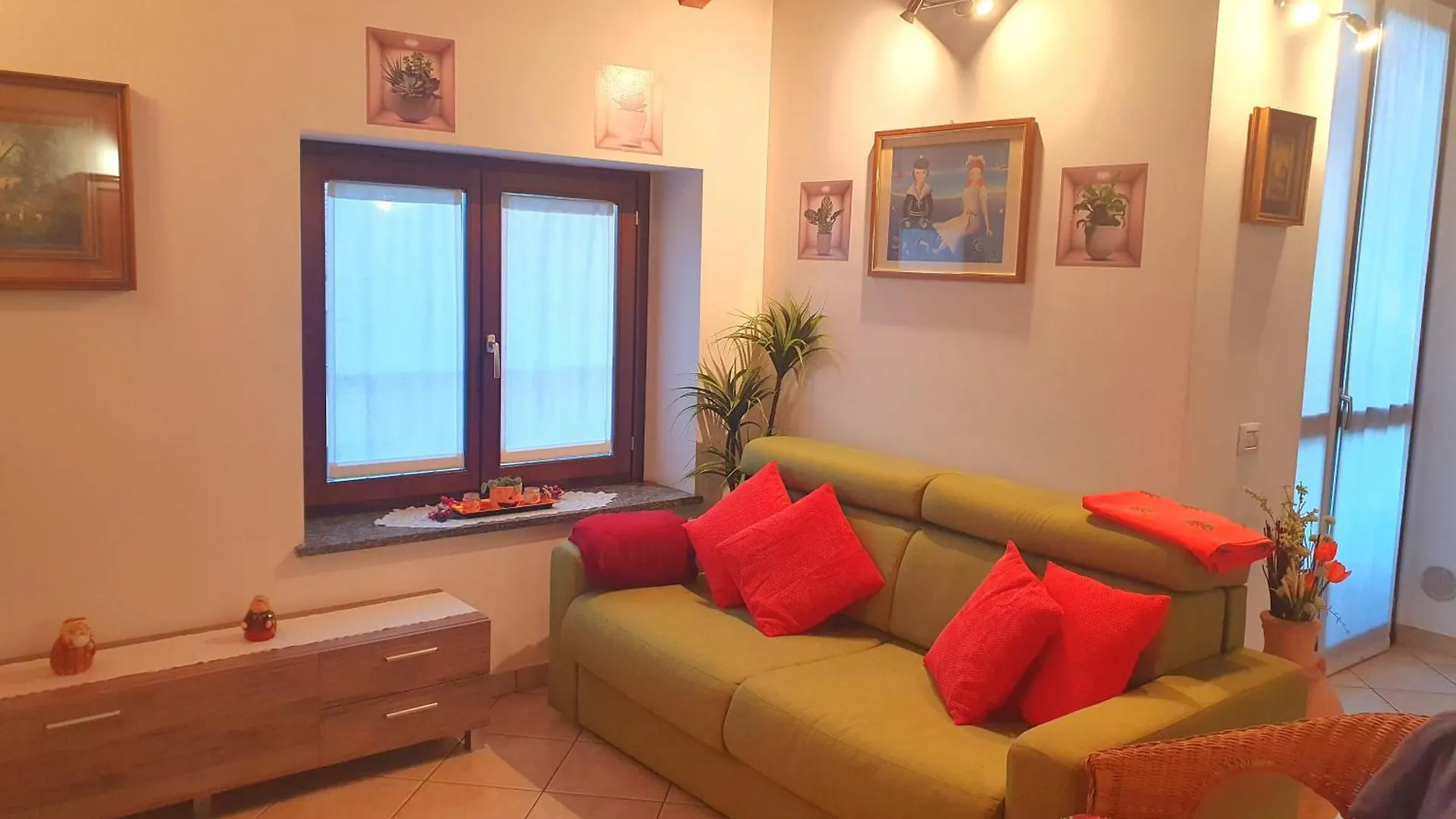 Dimora Chiaretta Apartment Caronno Pertusella Italy